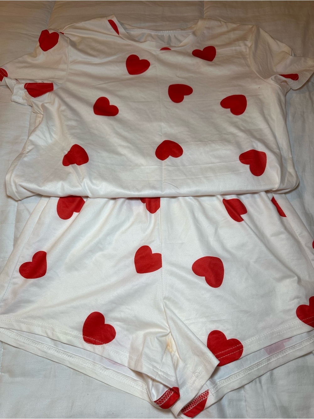 Cozy Red Heart Print White Pajama Set for Women